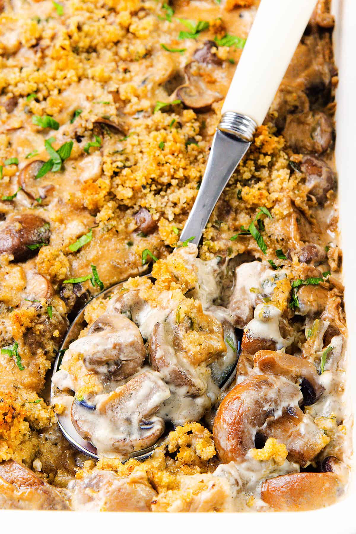 Quick Creamy Mushroom Casserole: 45-Minute Weeknight Comfort